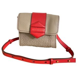 Marc Jacobs Crossbody leather purse